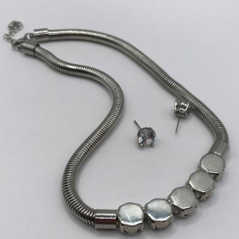 Silver-Tone & 5 Rhinestone Focal Center Necklace & Earrings Set - Picture 9 of 10